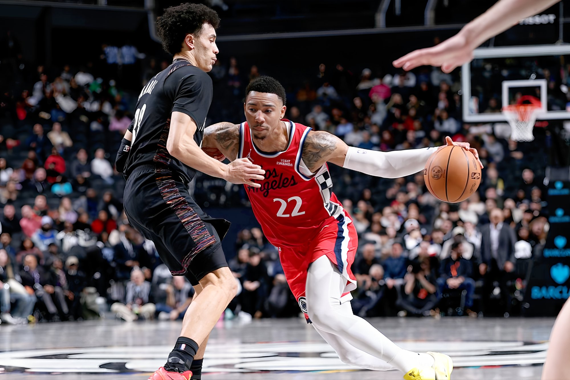 篮网引发争议国际比赛日洛杉矶快船备战荷甲之后，上海久事今夜外线爆发的简单介绍